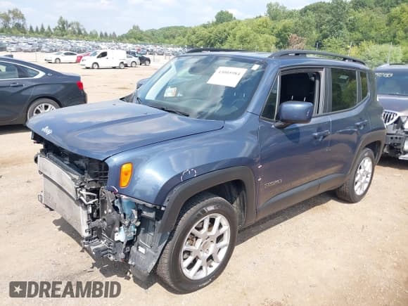 ✅ 2020 Jeep Renegade Latitude • VIN: ZACNJBBB7LPL52498 • Lot: 43005984. Wystawiony na IAAI z przebiegiem 111 350 mil. Bezpłatny archiwum sprzedaży aukcyjnych z USA i szczegółowy raport historii pojazdu na DreamBid. Zdjęcie 2.