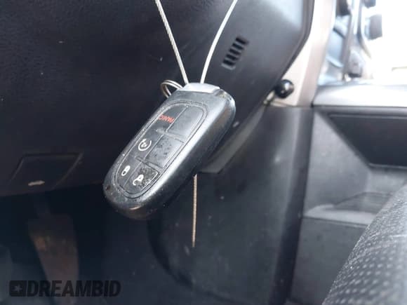 ✅ 2016 Ram 2500 Longhorn Limited • VIN: 3C6UR5PL2GG152802 • Lot: 42720991. Wystawiony na IAAI z przebiegiem 145 143 mil. Bezpłatny archiwum sprzedaży aukcyjnych z USA i szczegółowy raport historii pojazdu na DreamBid. Zdjęcie 11.