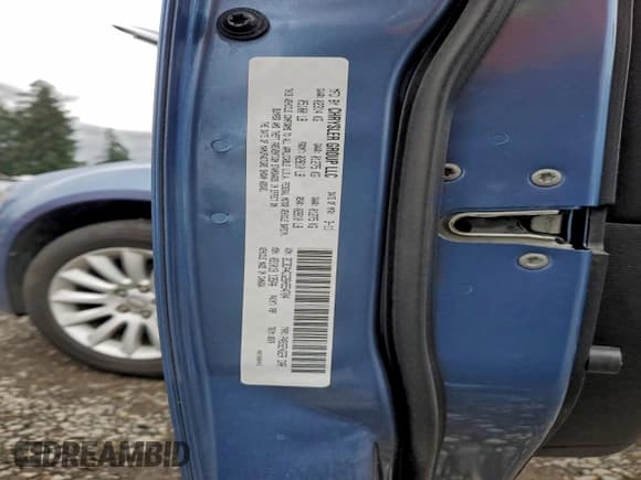 ✅ 2011 Chrysler 300 • VIN: 2C3CA4CG2BH554704 • Лот: 94666955. Опубликован ранее на Copart с пробегом 133 703 миль. Бесплатный доступ к архиву аукционных продаж из США и подробный отчёт об истории автомобиля на DreamBid. Изображение 12.