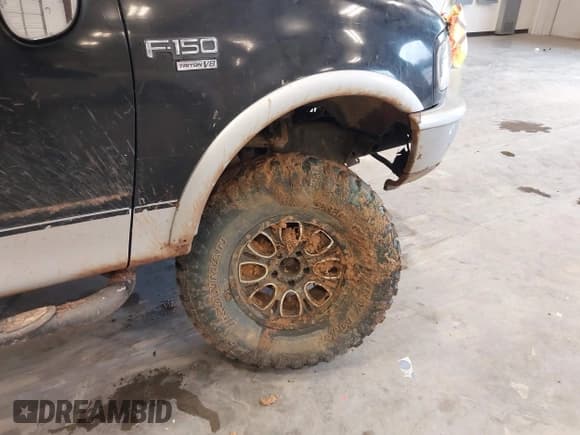 ✅ 1998 Ford F-150 XL • VIN: 1FTRX08L6WKA88552 • Lot: 41549860. Listed on IAAI with 141,247 mi. Free auction sales archive from the USA and detailed vehicle history report at DreamBid. Image 14.