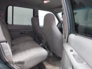 ✅ 1997 Ford Explorer XLT • VIN: 1FMDU35P3VUC49711 • Lot: 41414941. Wystawiony na IAAI z przebiegiem 249 309 mil. Bezpłatny archiwum sprzedaży aukcyjnych z USA i szczegółowy raport historii pojazdu na DreamBid. Zdjęcie 8.