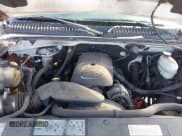 ✅ 2005 Chevrolet Silverado 2500HD Work Truck • VIN: 1GBHC24U15E333373 • Lot: 43697661. Wystawiony na IAAI z przebiegiem 156 992 mil. Bezpłatny archiwum sprzedaży aukcyjnych z USA i szczegółowy raport historii pojazdu na DreamBid. Zdjęcie 10.