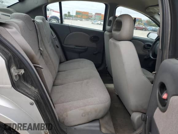 2004 Saturn ION ION 1 z VIN 1G8AG52FX4Z175690, wystawiony jako Copart lot #86630335 z przebiegiem 213 324 mil mil oraz Szkoda całkowita • Salvage title. Historia ofert i sprzedaży dostępna na DreamBid. Obrazek 10.