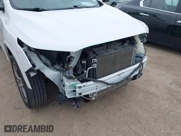 ✅ 2019 GMC Acadia Denali • VIN: 1GKKNPLS1KZ166899 • Lot: 41318327. Listed on IAAI with 46,129 mi. Free auction sales archive from the USA and detailed vehicle history report at DreamBid. Image 6.