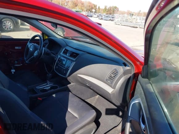 ✅ 2017 Nissan Altima SR • VIN: 1N4AL3AP8HC233276 • Лот: 43664827. Опубликован ранее на IAAI с пробегом 150 112 миль. Бесплатный доступ к архиву аукционных продаж из США и подробный отчёт об истории автомобиля на DreamBid. Изображение 5.