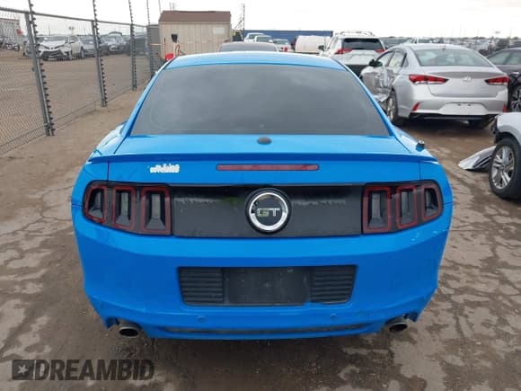 ✅ 2013 Ford Mustang GT Premium • VIN: 1ZVBP8CF3D5236084 • Lot: 43424800. Listed on IAAI with 109,771 mi. Free auction sales archive from the USA and detailed vehicle history report at DreamBid. Image 16.