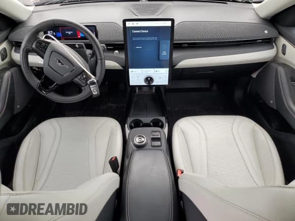 ✅ 2022 Ford Mustang Mach-E Premium • VIN: 3FMTK3SU6NMA23632 • Lot: 55096325. Listed on Copart with 33,038 mi. Free auction sales archive from the USA and detailed vehicle history report at DreamBid. Image 8.