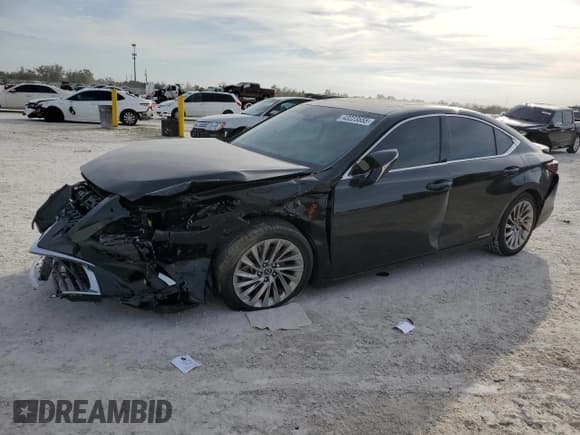 ✅ 2022 Lexus ES 300h Ultra Luxury • VIN: 58AFA1C15NU022050 • Lot: 43223555. Listed on Copart with 12,500 mi. Free auction sales archive from the USA and detailed vehicle history report at DreamBid. Image 1.