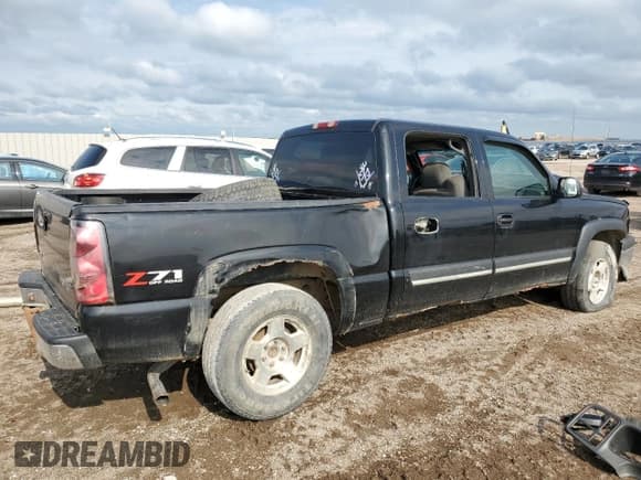 ✅ 2005 Chevrolet Silverado 1500 Z71 • VIN: 2GCEK13T551101316 • Лот: 66471784. Опубликован ранее на Copart с пробегом 389 834 миль. Бесплатный доступ к архиву аукционных продаж из США и подробный отчёт об истории автомобиля на DreamBid. Изображение 3.