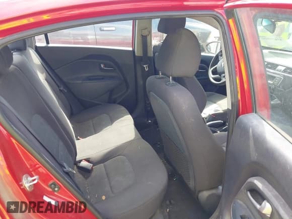 ✅ 2017 Kia Rio LX • VIN: KNADM4A31H6047999 • Лот: 43474825. Опубликован ранее на IAAI с пробегом 94 429 миль. Бесплатный доступ к архиву аукционных продаж из США и подробный отчёт об истории автомобиля на DreamBid. Изображение 8.