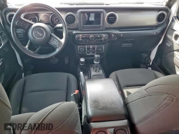 ✅ 2020 Jeep Gladiator Sport S • VIN: 1C6JJTAG4LL172671 • Лот: 71055325. Опубликован ранее на Copart с пробегом 57 316 миль. Бесплатный доступ к архиву аукционных продаж из США и подробный отчёт об истории автомобиля на DreamBid. Изображение 8.