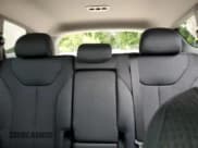 ✅ 2023 Hyundai Santa Fe SEL • VIN: 5NMS2DAJ3PH585474 • Lot: 61792404. Wystawiony na Copart z przebiegiem 15 563 mil. Bezpłatny archiwum sprzedaży aukcyjnych z USA i szczegółowy raport historii pojazdu na DreamBid. Zdjęcie 10.