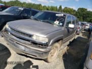 ✅ 2002 Chevrolet Suburban LS • VIN: 3GNEC16Z62G252379 • Лот: 73461294. Опубликован ранее на Copart с пробегом 321 647 миль. Бесплатный доступ к архиву аукционных продаж из США и подробный отчёт об истории автомобиля на DreamBid. Изображение 1.
