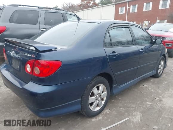 ✅ 2005 Toyota Corolla S • VIN: 2T1BR32E05C390586 • Lot: 43805284. Wystawiony na IAAI z przebiegiem 259 920 mil. Bezpłatny archiwum sprzedaży aukcyjnych z USA i szczegółowy raport historii pojazdu na DreamBid. Zdjęcie 4.