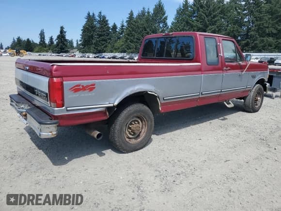 ✅ 1995 Ford F-250 • VIN: 1FTHX26F6SKC26279 • Lot: 66994075. Wystawiony na Copart z przebiegiem 177 701 mil. Bezpłatny archiwum sprzedaży aukcyjnych z USA i szczegółowy raport historii pojazdu na DreamBid. Zdjęcie 3.