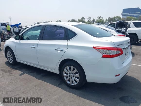✅ 2014 Nissan Sentra S • VIN: 3N1AB7AP5EY316934 • Lot: 42732434. Listed on IAAI with 108,025 mi. Free auction sales archive from the USA and detailed vehicle history report at DreamBid. Image 3.