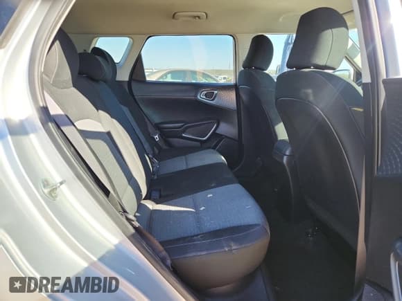 ✅ 2021 Kia Soul LX • VIN: KNDJ23AU5M7772198 • Lot: 82708205. Listed on Copart with 68,617 mi. Free auction sales archive from the USA and detailed vehicle history report at DreamBid. Image 10.