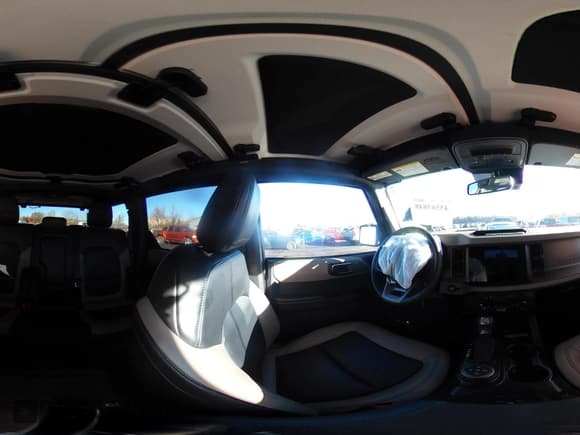 ✅ 2024 Ford Bronco Wildtrak • VIN: 1FMEE2BP5RLA94719 • Лот: 43563848. Опубликован ранее на IAAI с пробегом 18 654 миль. Бесплатный доступ к архиву аукционных продаж из США и подробный отчёт об истории автомобиля на DreamBid. Изображение 18.