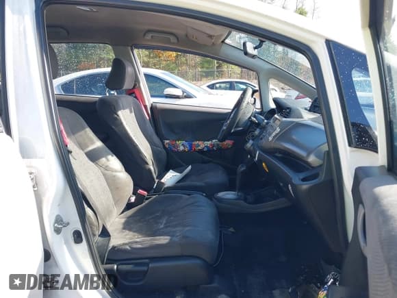 ✅ 2009 Honda Fit • VIN: JHMGE88209S052393 • Лот: 43515216. Опубликован ранее на IAAI с пробегом 370 360 миль. Бесплатный доступ к архиву аукционных продаж из США и подробный отчёт об истории автомобиля на DreamBid. Изображение 5.