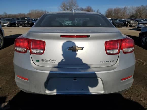 2015 Chevrolet Malibu LT z VIN 1G11D5SL1FF300626, wystawiony jako Copart lot #41372694 z przebiegiem 49 963 mil mil oraz . Historia ofert i sprzedaży dostępna na DreamBid. Obrazek 6.