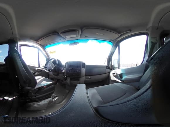 ✅ 2015 Mercedes-Benz Sprinter Passenger • VIN: WDZPE7DC1FP111850 • Lot: 41920037. Wystawiony na IAAI z przebiegiem 127 121 mil. Bezpłatny archiwum sprzedaży aukcyjnych z USA i szczegółowy raport historii pojazdu na DreamBid. Zdjęcie 19.