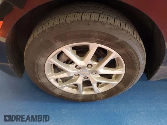 ✅ 2023 Chevrolet Equinox LT • VIN: 3GNAXTEG8PL106949 • Lot: 42624916. Wystawiony na IAAI z przebiegiem 92 696 mil. Bezpłatny archiwum sprzedaży aukcyjnych z USA i szczegółowy raport historii pojazdu na DreamBid. Zdjęcie 1.