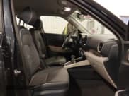 ✅ 2024 Hyundai Venue SEL • VIN: KMHRC8A33RU332537 • Lot: 40965362. Listed on IAAI with 6,223 mi. Free auction sales archive from the USA and detailed vehicle history report at DreamBid. Image 5.