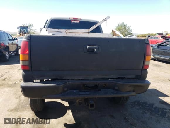 ✅ 2001 GMC Sierra 2500HD SLE • VIN: 1GTHK29U21E309214 • Lot: 72546474. Listed on Copart with Not provided. Free auction sales archive from the USA and detailed vehicle history report at DreamBid. Image 6.