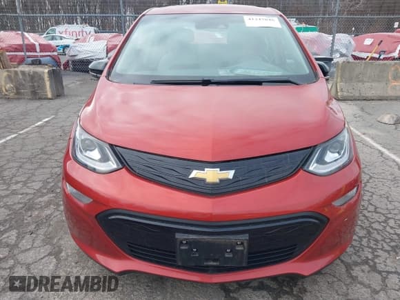 ✅ 2020 Chevrolet Bolt EV LT • VIN: 1G1FY6S02L4126725 • Lot: 41247846. Wystawiony na IAAI z przebiegiem 13 882 mil. Bezpłatny archiwum sprzedaży aukcyjnych z USA i szczegółowy raport historii pojazdu na DreamBid. Zdjęcie 12.