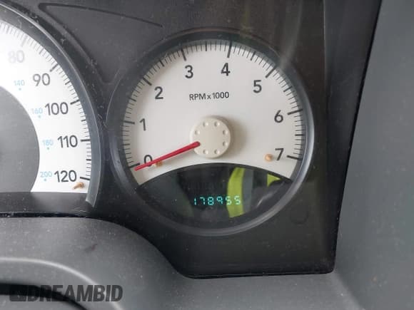 ✅ 2007 Dodge Dakota ST • VIN: 1D7HW28K57S242869 • Лот: 42906167. Опубликован ранее на IAAI с пробегом 178 955 миль. Бесплатный доступ к архиву аукционных продаж из США и подробный отчёт об истории автомобиля на DreamBid. Изображение 15.