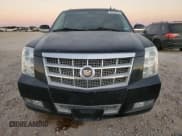 ✅ 2013 Cadillac Escalade ESV Platinum Edition • VIN: 1GYS3KEF4DR222867 • Лот: 87014874. Опубликован ранее на Copart с пробегом 189 707 миль. Бесплатный доступ к архиву аукционных продаж из США и подробный отчёт об истории автомобиля на DreamBid. Изображение 5.