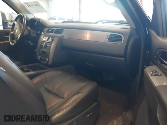 ✅ 2014 Chevrolet Silverado 2500HD LTZ • VIN: 1GC1KYC89EF172207 • Лот: 42621584. Опубликован ранее на IAAI с пробегом 145 033 миль. Бесплатный доступ к архиву аукционных продаж из США и подробный отчёт об истории автомобиля на DreamBid. Изображение 5.