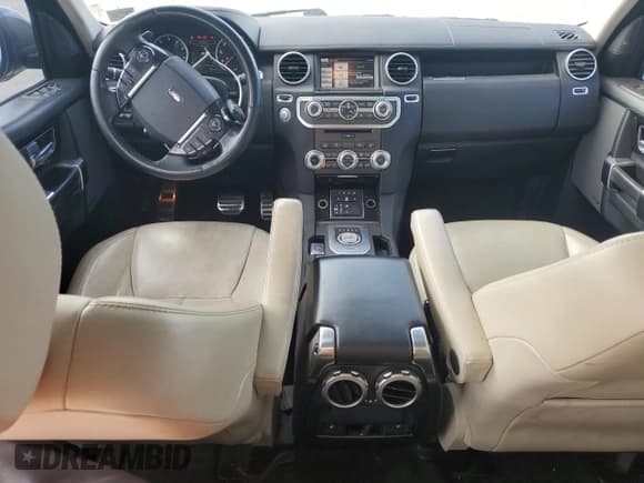 ✅ 2015 Land Rover LR4 Lux • VIN: SALAK2V62FA758909 • Лот: 86592155. Опубликован ранее на Copart с пробегом 79 889 миль. Бесплатный доступ к архиву аукционных продаж из США и подробный отчёт об истории автомобиля на DreamBid. Изображение 8.