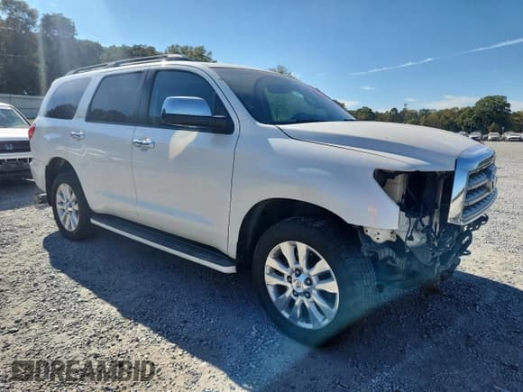 ✅ 2012 Toyota Sequoia Platinum • VIN: 5TDDW5G19CS063322 • Lot: 86864235. Listed on Copart with 210,086 mi. Free auction sales archive from the USA and detailed vehicle history report at DreamBid. Image 4.