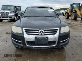 ✅ 2008 Volkswagen Touareg • VIN: WVGCB77L38D045501 • Lot: 72163034. Wystawiony na Copart z przebiegiem Nie podano. Bezpłatny archiwum sprzedaży aukcyjnych z USA i szczegółowy raport historii pojazdu na DreamBid. Zdjęcie 5.
