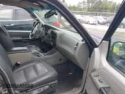 ✅ 2003 Ford Explorer Sport Trac XLS • VIN: 1FMZU67E33UC69554 • Lot: 43061486. Wystawiony na IAAI z przebiegiem 115 448 mil. Bezpłatny archiwum sprzedaży aukcyjnych z USA i szczegółowy raport historii pojazdu na DreamBid. Zdjęcie 5.