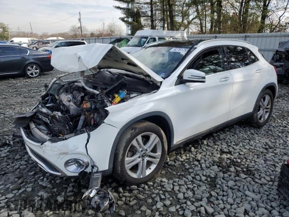 ✅ 2019 Mercedes-Benz GLA 250 • VIN: WDCTG4GB3KJ543499 • Лот: 92761755. Опубликован ранее на Copart с пробегом 108 425 миль. Бесплатный доступ к архиву аукционных продаж из США и подробный отчёт об истории автомобиля на DreamBid. Изображение 1.