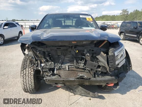 ✅ 2023 Nissan Frontier SV • VIN: 1N6ED1EJ9PN629946 • Lot: 52495455. Wystawiony na Copart z przebiegiem Nie podano. Bezpłatny archiwum sprzedaży aukcyjnych z USA i szczegółowy raport historii pojazdu na DreamBid. Zdjęcie 5.