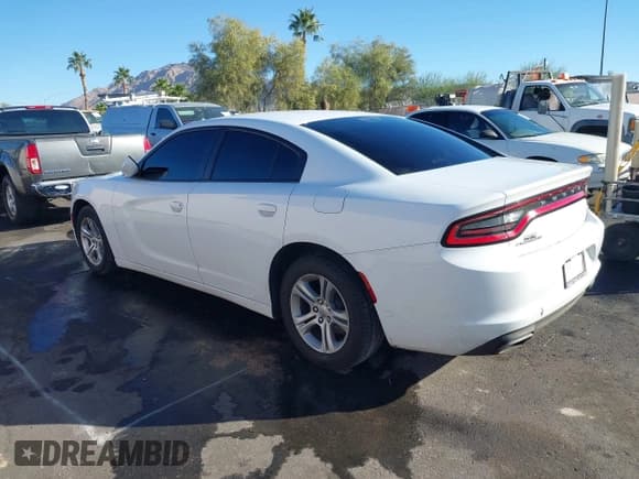 ✅ 2016 Dodge Charger SE • VIN: 2C3CDXBGXGH267421 • Lot: 43640720. Wystawiony na IAAI z przebiegiem 142 906 mil. Bezpłatny archiwum sprzedaży aukcyjnych z USA i szczegółowy raport historii pojazdu na DreamBid. Zdjęcie 3.