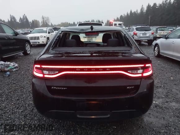 ✅ 2016 Dodge Dart SXT • VIN: 1C3CDFBBXGD763623 • Лот: 43606550. Опубликован ранее на IAAI с пробегом 105 594 миль. Бесплатный доступ к архиву аукционных продаж из США и подробный отчёт об истории автомобиля на DreamBid. Изображение 16.