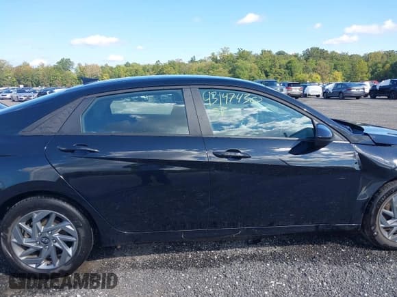 ✅ 2024 Hyundai Elantra SEL • VIN: KMHLM4DG0RU813985 • Lot: 43147430. Listed on IAAI with 50,407 mi. Free auction sales archive from the USA and detailed vehicle history report at DreamBid. Image 13.