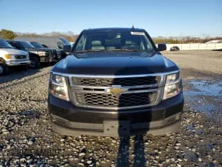 ✅ 2015 Chevrolet Suburban LT • VIN: 1GNSKJKC4FR606798 • Lot: 68689352. Wystawiony na Copart z przebiegiem 68 414 mil. Bezpłatny archiwum sprzedaży aukcyjnych z USA i szczegółowy raport historii pojazdu na DreamBid. Zdjęcie 5.