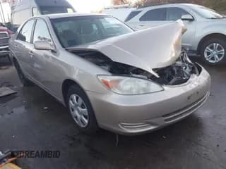 ✅ 2004 Toyota Camry STD • VIN: 4T1BE32K84U933441 • Lot: 43694986. Wystawiony na IAAI z przebiegiem 186 280 mil. Bezpłatny archiwum sprzedaży aukcyjnych z USA i szczegółowy raport historii pojazdu na DreamBid. Zdjęcie 1.