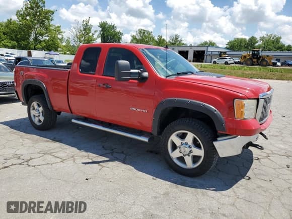 ✅ 2013 GMC Sierra 2500HD SLE • VIN: 1GT220CG5DZ202197 • Lot: 63397985. Wystawiony na Copart z przebiegiem 156 284 mil. Bezpłatny archiwum sprzedaży aukcyjnych z USA i szczegółowy raport historii pojazdu na DreamBid. Zdjęcie 4.