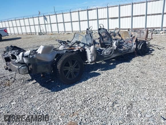 ✅ 2016 Ford F-150 XLT • VIN: 1FTEW1E88GFA88635 • Lot: 43504395. Wystawiony na IAAI z przebiegiem Nie podano. Bezpłatny archiwum sprzedaży aukcyjnych z USA i szczegółowy raport historii pojazdu na DreamBid. Zdjęcie 4.