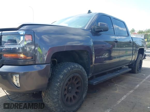 ✅ 2016 Chevrolet Silverado 1500 LT • VIN: 3GCUKREC5GG124502 • Lot: 42727541. Wystawiony na IAAI z przebiegiem Nie podano. Bezpłatny archiwum sprzedaży aukcyjnych z USA i szczegółowy raport historii pojazdu na DreamBid. Zdjęcie 13.