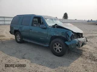 ✅ 2000 GMC Denali • VIN: 1GKEK13R1YR117971 • Lot: 71202475. Wystawiony na Copart z przebiegiem 284 476 mil. Bezpłatny archiwum sprzedaży aukcyjnych z USA i szczegółowy raport historii pojazdu na DreamBid. Zdjęcie 4.