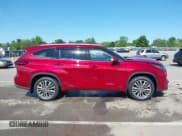 ✅ 2025 Toyota Highlander Hybrid Platinum • VIN: 5TDEBRCH0SS653210 • Lot: 42636575. Listed on IAAI with 2,087 mi. Free auction sales archive from the USA and detailed vehicle history report at DreamBid. Image 14.