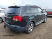 ✅ 2013 Kia Sorento EX • VIN: 5XYKU4A69DG365736 • Lot: 42127780. Listed on IAAI with 184,410 mi. Free auction sales archive from the USA and detailed vehicle history report at DreamBid. Image 4.