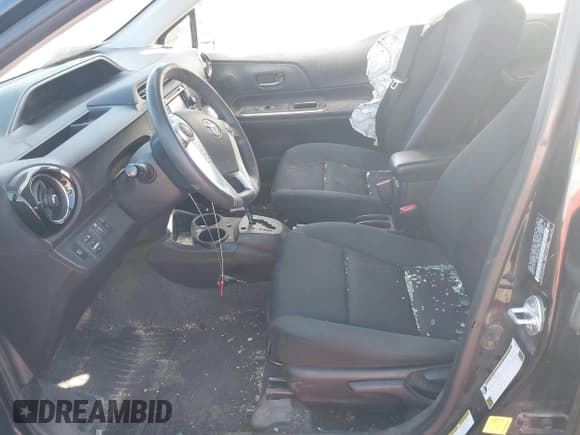 ✅ 2017 Toyota Prius One • VIN: JTDKDTB38H1590914 • Lot: 40650378. Listed on IAAI with 94,262 mi. Free auction sales archive from the USA and detailed vehicle history report at DreamBid. Image 5.